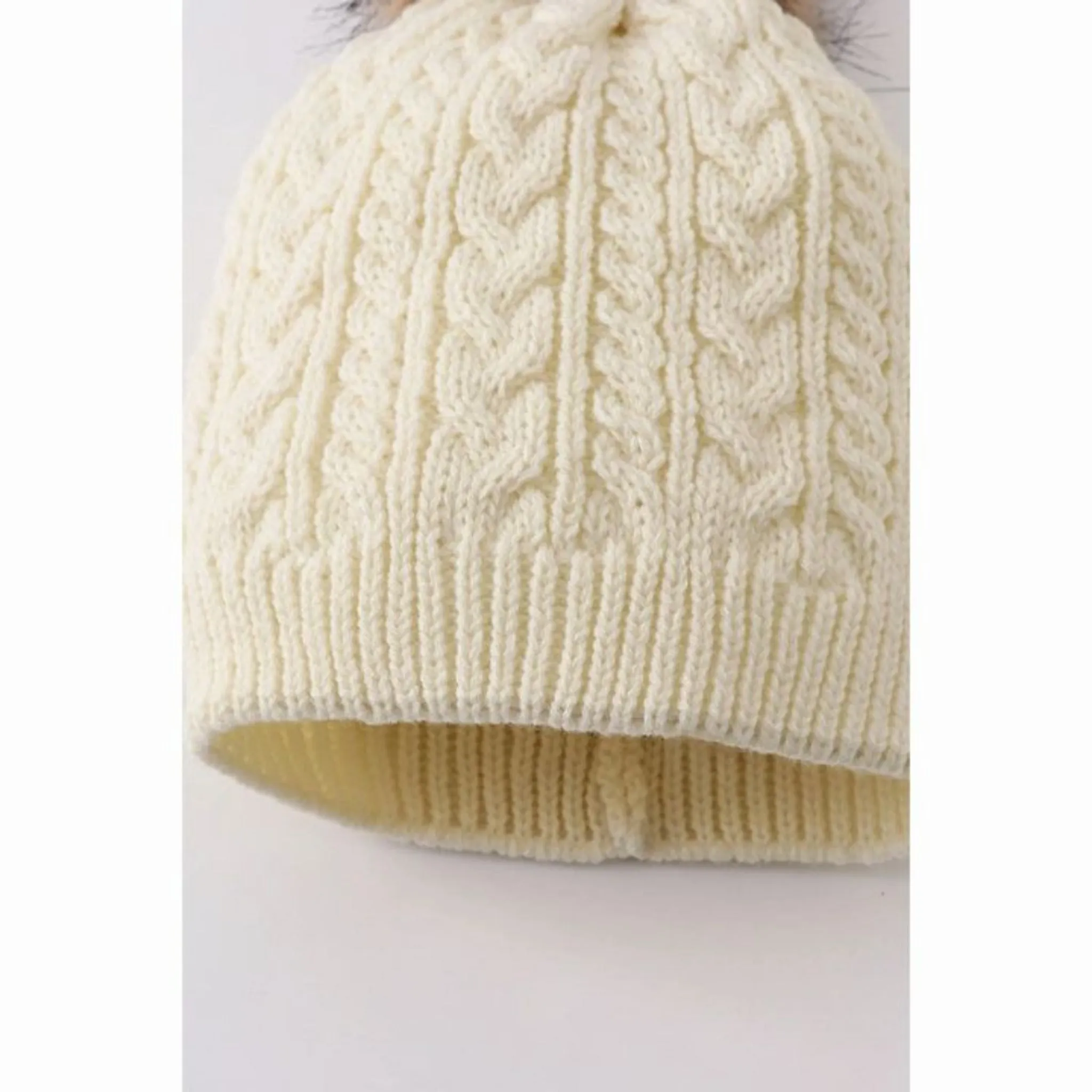 Cream cable knit pom pom child hat