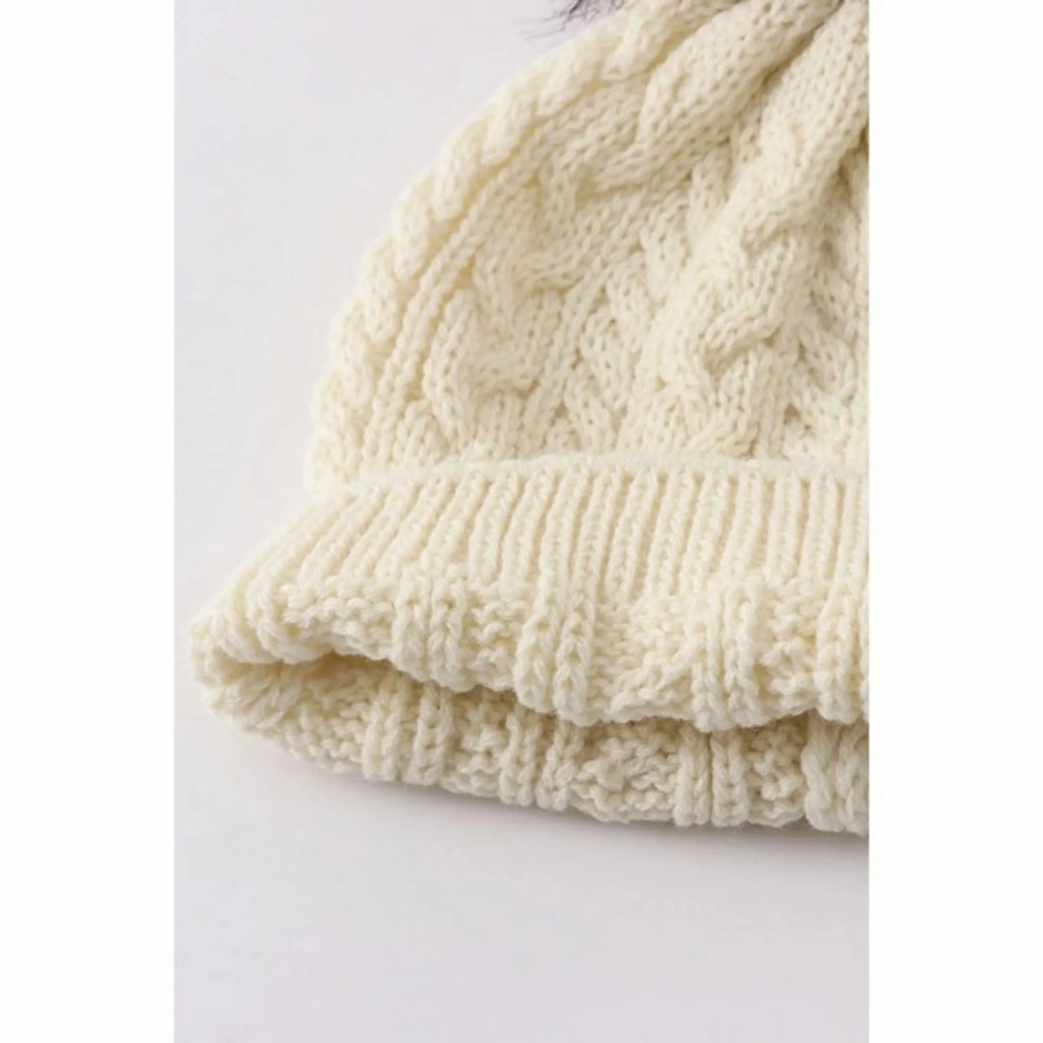 Cream cable knit pom pom child hat