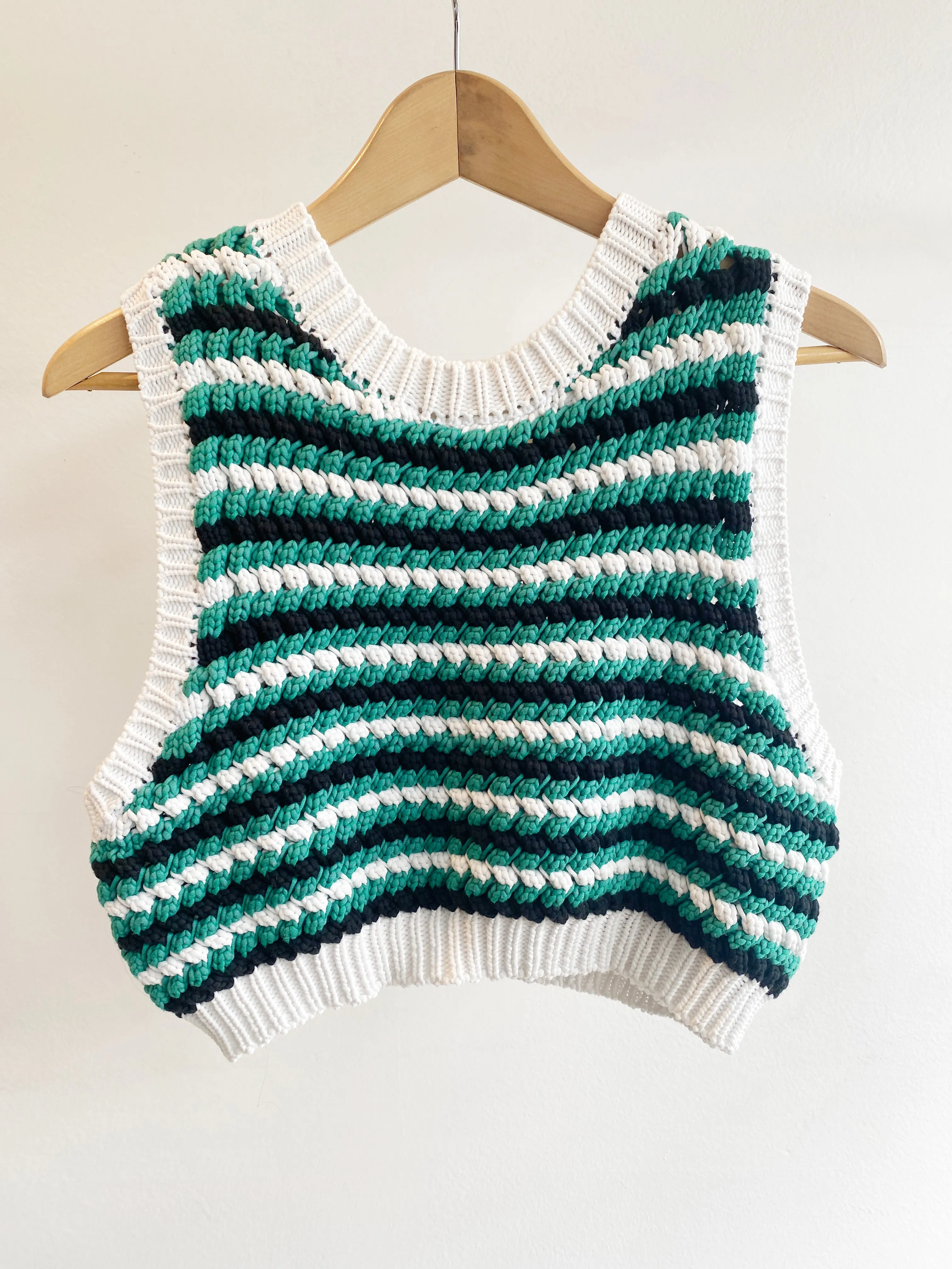 FRANKIE SWEATER VEST